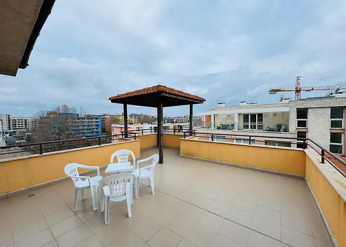 Sunny Dreams A 26 One Bedroom Big Balcony *