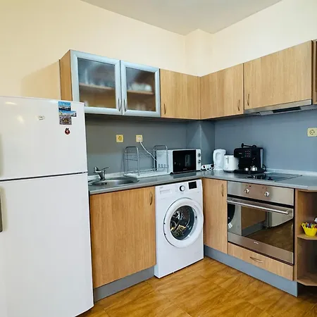 Sunny Dreams A 26 One Bedroom Big Balcony Апартаменты *